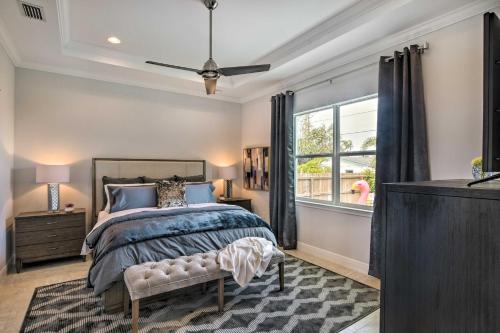 Luxurious Naples House - Bike to Vanderbilt Beach! - image 12