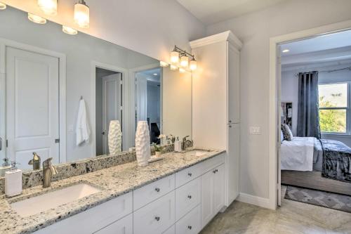 Luxurious Naples House - Bike to Vanderbilt Beach! - image 13