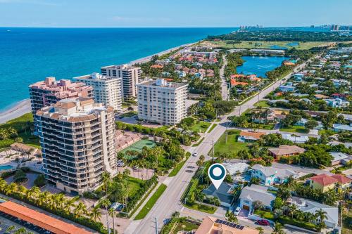 Seaside Splendor in Juno Beach (Florida)