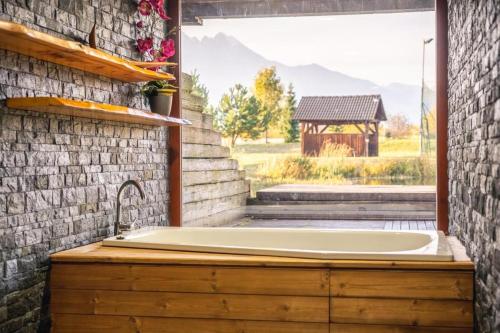 Cozy mountain attic apartment in High Tatras in Velka Lomnica