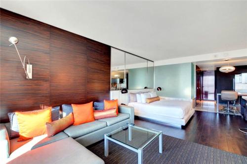 Luxury 53rd Flr Condo with Amazing Sunset View & Balcony NO ReFee at Palms Place, Las Vegas (photo 6)