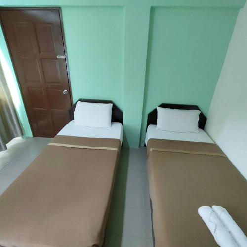 Best One Hotel Room Type - Budget Twin Room