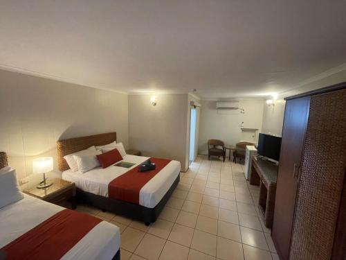 Pine Tree Motel Room Type - Standard Double or Twin Studio
