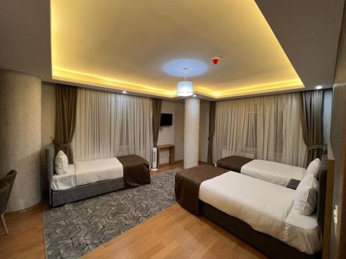 inDİANA HOTEL