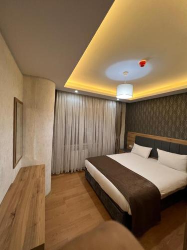 inDİANA HOTEL