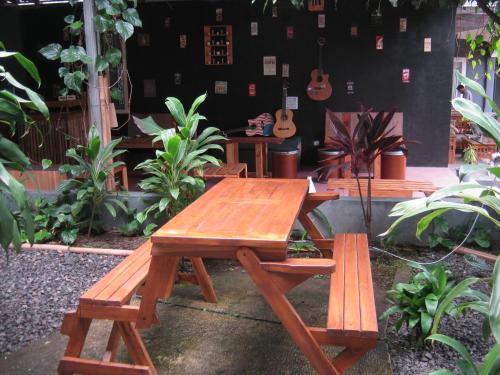 아킬라코스트 가독 푼착 보고르 - 레스토랑
