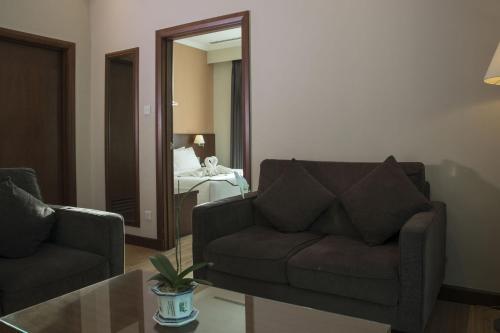 Guestroom, Swiss Hotel Apartment in Kuala Belait
