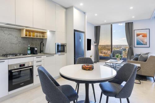 Meriton Suites George Street, Parramatta