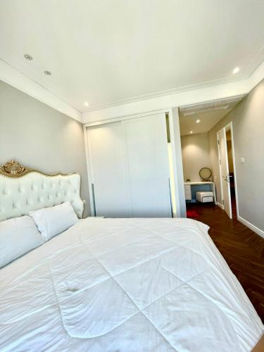 Khách sạn hướng biển Altara Residen