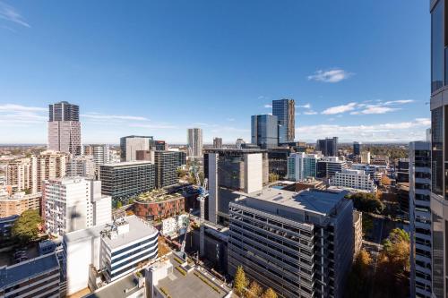 Meriton Suites George Street, Parramatta