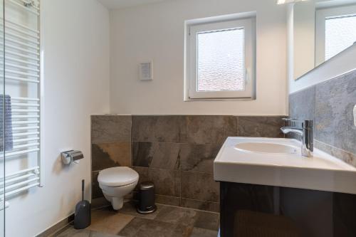 Apartment with Terrace image 10