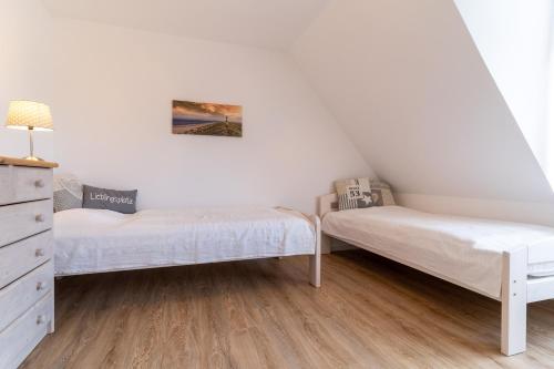 Apartment with Terrace image 8