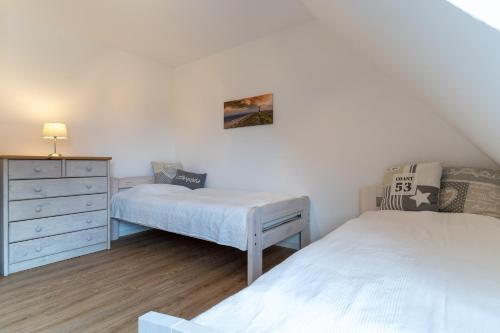 Apartment with Terrace image 7