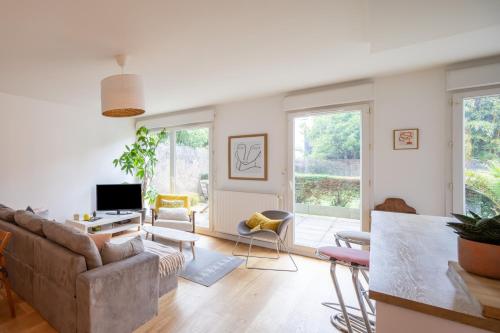 Two-Bedroom Apartment image 9