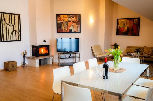 Three-Bedroom Apartment image 8