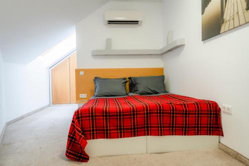 Apartment with Mountain View image 3