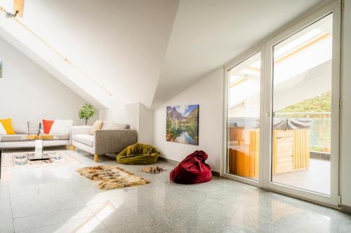 Apartment with Mountain View image 7