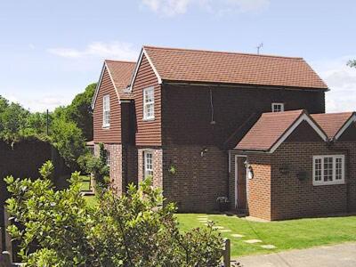 Holly Cottage - Pett