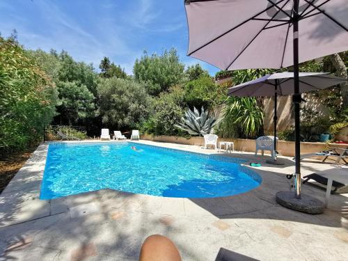 Villa de 4 chambres avec piscine privee jardin clos et wifi a La Croix Valmer a 2 km de la plage - Location, gîte - La Croix-Valmer