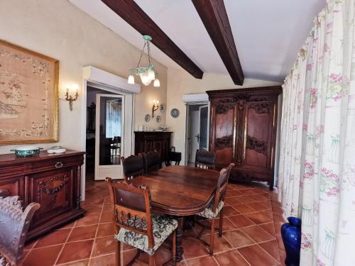 設施, Villa accueillante avec piscine a La Croix-Valmer in 拉克魯瓦瓦爾默