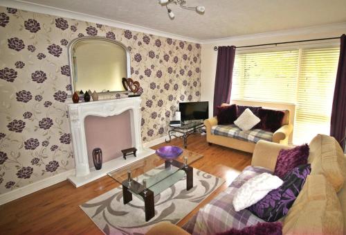 Picture of Large Balcony Apartment - Town & Races -2 Dbl Beds