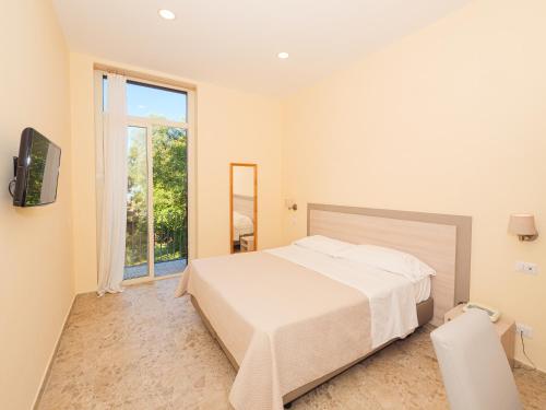 Chambre double avec 1 ou 2 lits, supérieure, vue sur la piscine