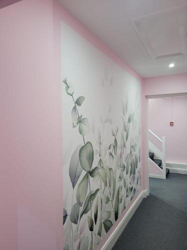 George Hotel - image 2