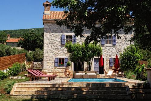 Villa Lauriana - Accommodation - Diminići