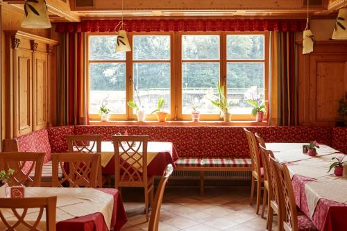 Étterem, Gasthof Schattleitner in St. Georgen Am Langsee