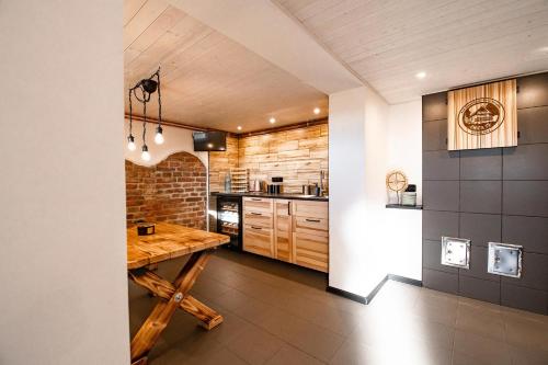 Chata73 in สวิทาวี