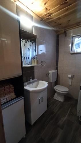 Cute lodge in Zeta in Ponari