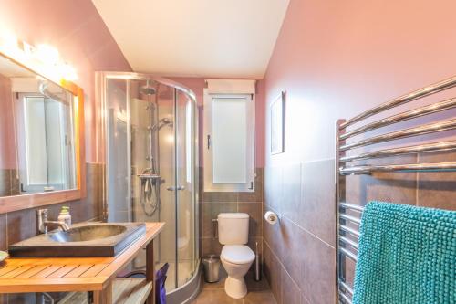 Bathroom, Gite les Bas Clayaux in Champigny-sur-Marne