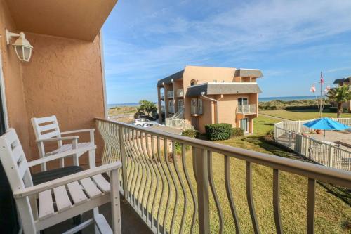 Creston House 3E in Butler Beach