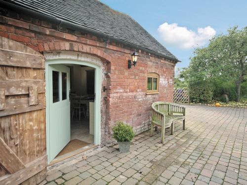 Groom's Cottage - E5398 - Needwood