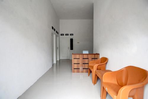 Lobby, Hotel O Alif House Syariah 2 in Kediri