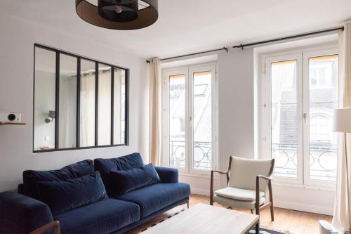Charming 48m near the Louvre - image 4