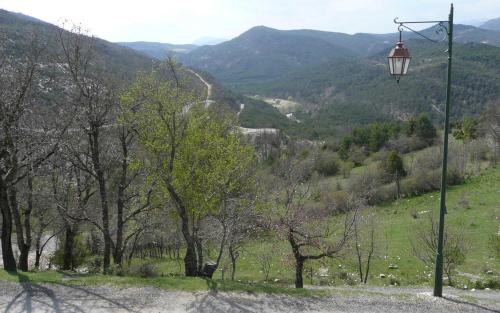 Le gite de brenon g20 in 拉馬爾特爾