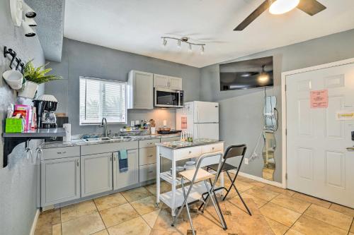 North Las Vegas Studio with Fire Pit 10 Mi to Strip, Las Vegas (photo 2)