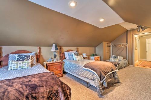 Spacious Memphis Home - Walk to Graceland