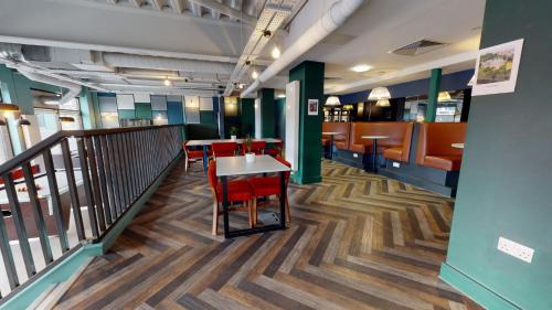 Studios and Ensuite Bedrooms with Shared Kitchen at Fountainbridge in Edinburgh, Эдинбург (фото 2)