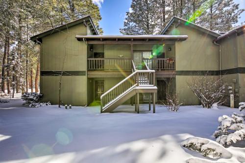 Updated Condo Next to Pinetop Lakes Country Club! - image 6