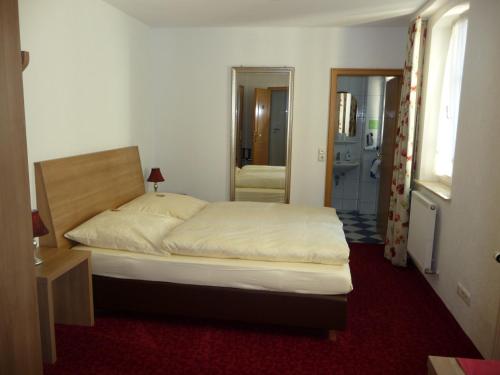 Boutiquehotel Goldene Rose - image 8