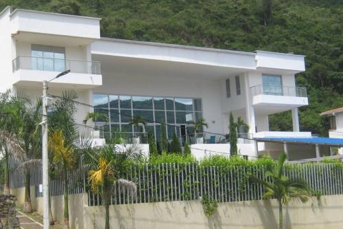 MANSION DE ALTO STANDING - PARA 12 HUESPEDES