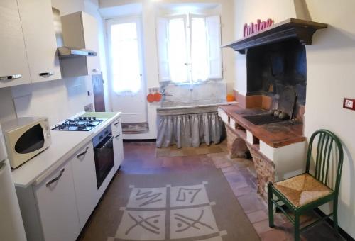 кухня, Appartamento La Torretta in Поркарі