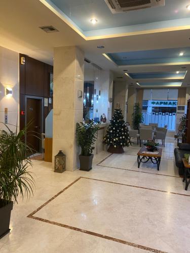 Előcsarnok, Dionysion in Thiva