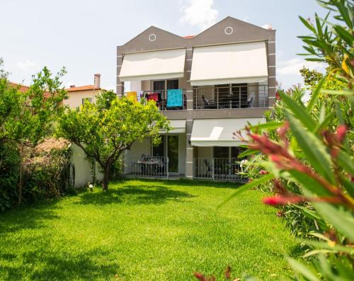 Anneta's House 4