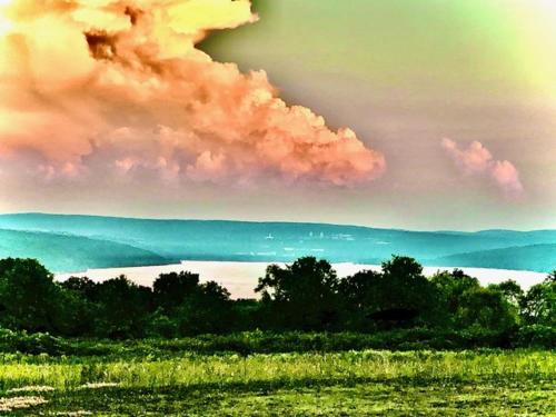 A Cayuga LakeFront Inn - Hotel Alt, Ithaca New York photo