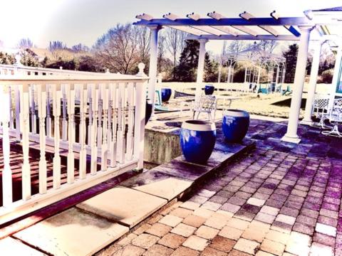 A Cayuga LakeFront Inn - Hotel Alt, Ithaca New York photo