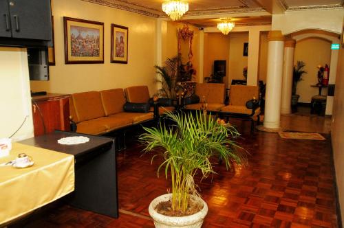 Facilities, Colony Inn Hotel in Ambato