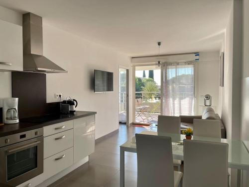 17 - Appartement neuf, parking terrasse et jolie vue - Location saisonnière - Bandol